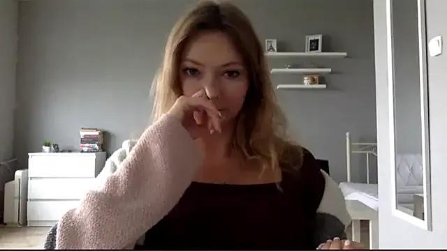 MillieShow on StripChat 