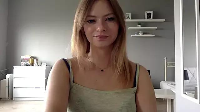 MillieShow on StripChat 