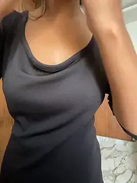 miss_lina on StripChat 