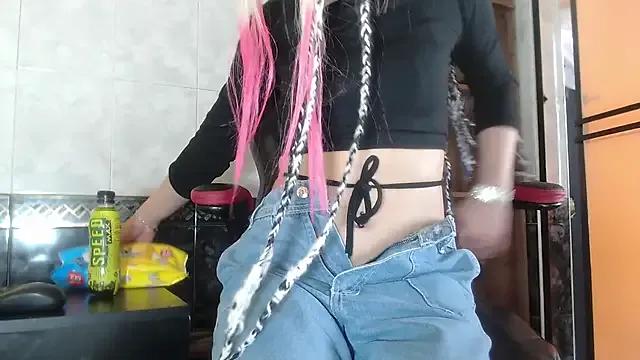 Sally23_ on StripChat 