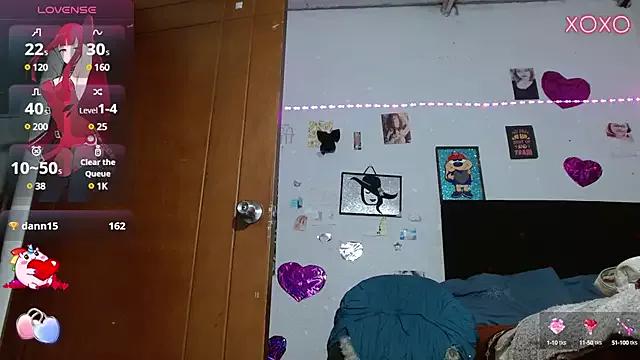 Saray_extrovert_ on StripChat 