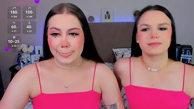 SoniaCraig — Deep kiss with SALIVA!