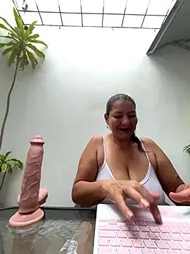 Sussan__ on StripChat