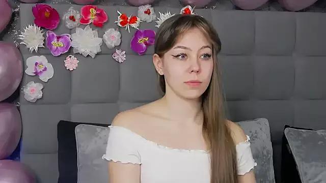 TheEmma on StripChat 