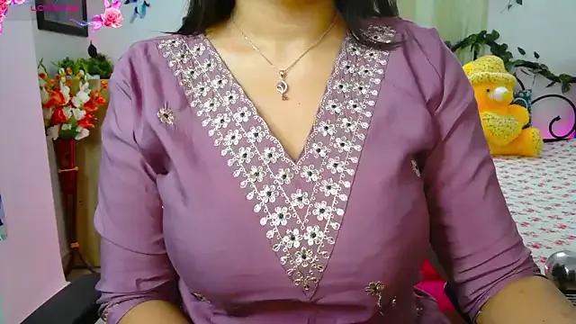 Check out ThyAnvi's beautiful online stream for immersive hotness thyAnvi from StripChat