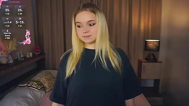 ZaraCreedon — my naughty hands are clutching my boobs